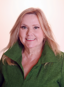 110224 Kelly Ryan_5534.png